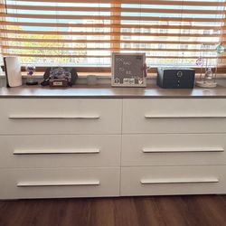 Bedroom Set –  ($1,150 OBO)