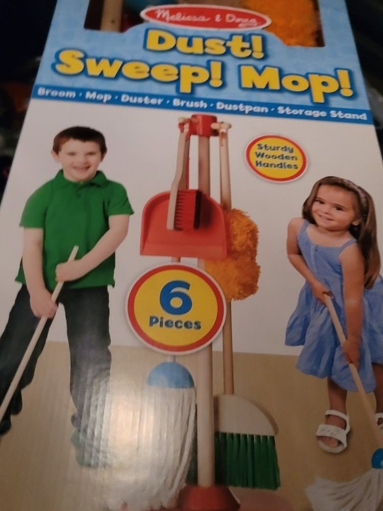 Melissa And Doug Dust Sweep Mop