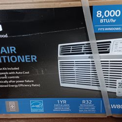 LG 8000 BTU Air Conditioner Brand New In Box