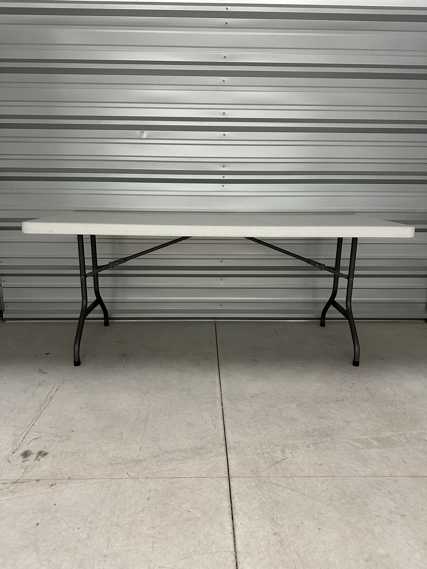 Lifetime 6 ft Folding Table