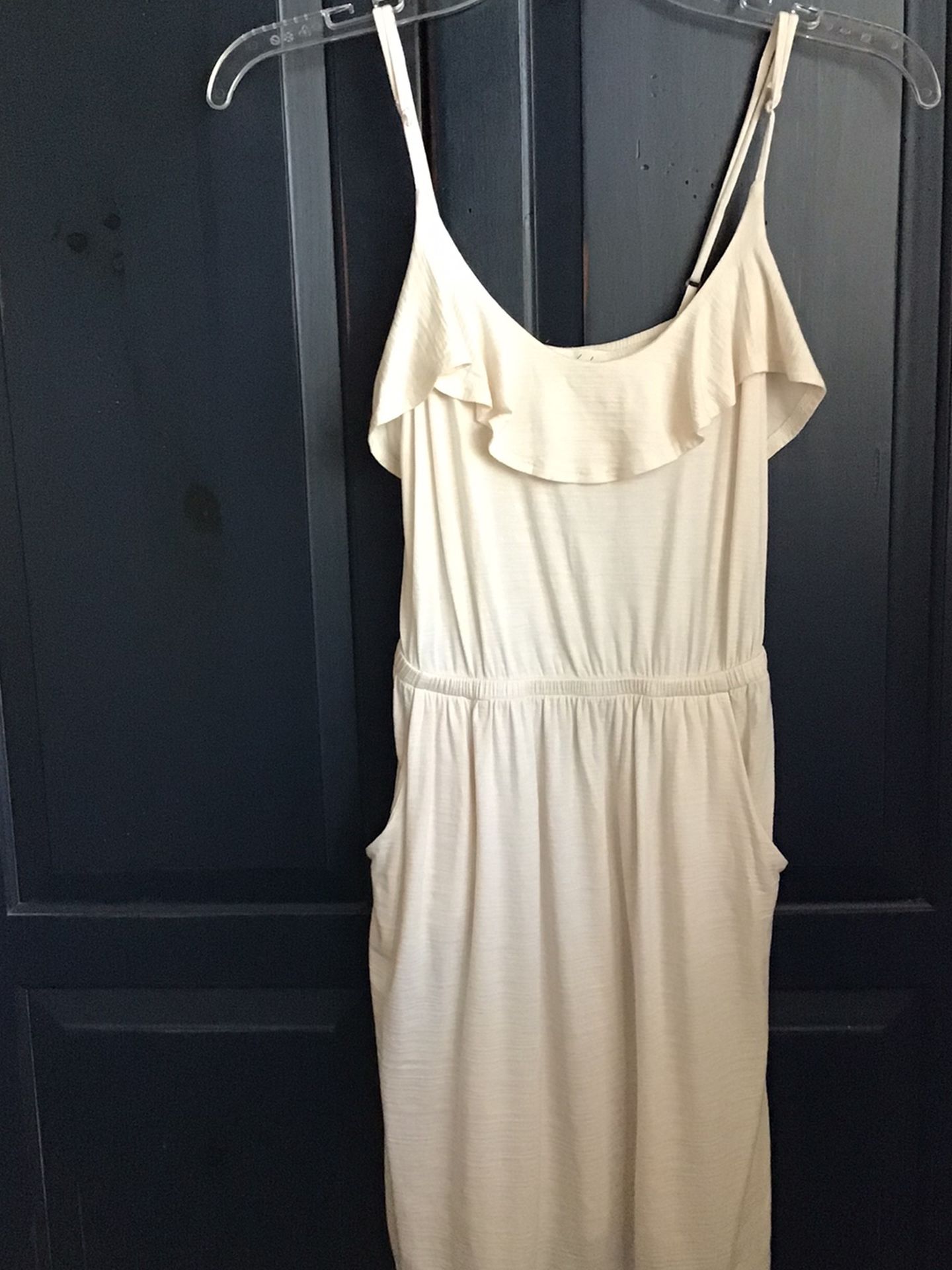 Women’s LUSH 100% rayon off white spaghetti strap dress…size-XS