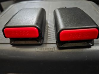 Pair of universal car seat belt extension buckles