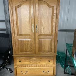 Wardrobe / Armoire / Storage Unit - Must See