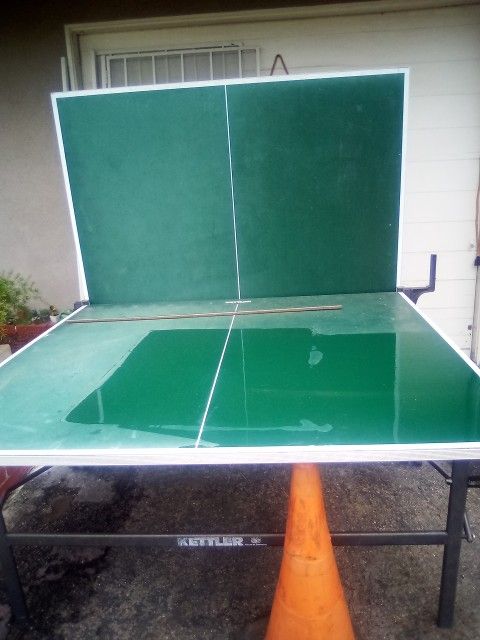 Kettler. Ping Pong Table