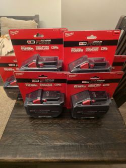 Milwaukee battery forged 12AH