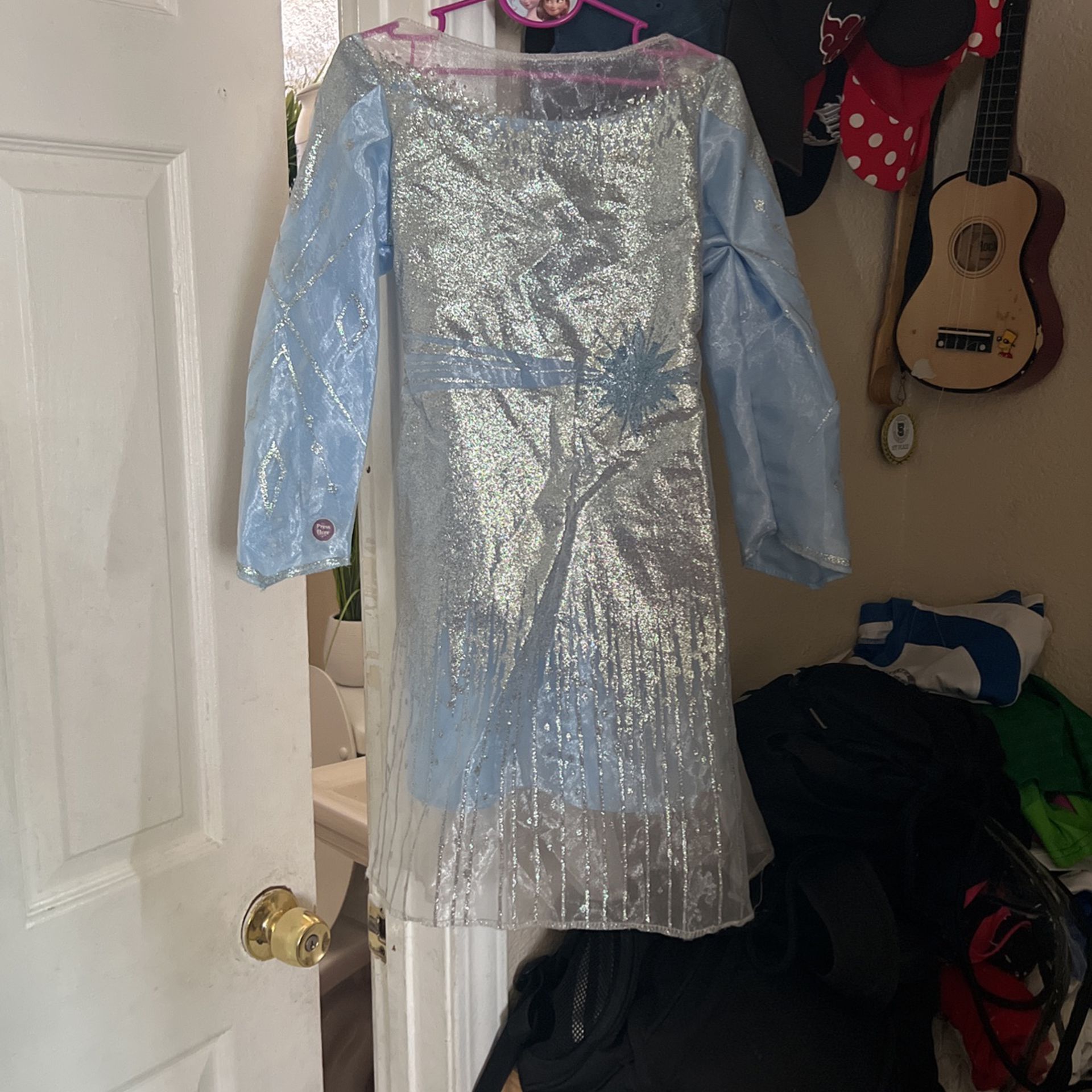 Elsa Dress Costume Size 4-6k Only $10