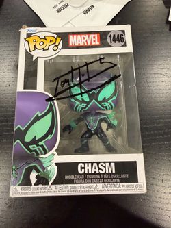 TOM HOLLAND SIGNED FUNKO  SEND OFFERS