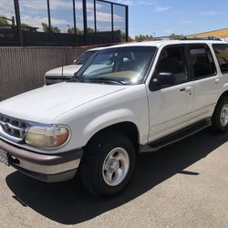 1996 Ford Explorer