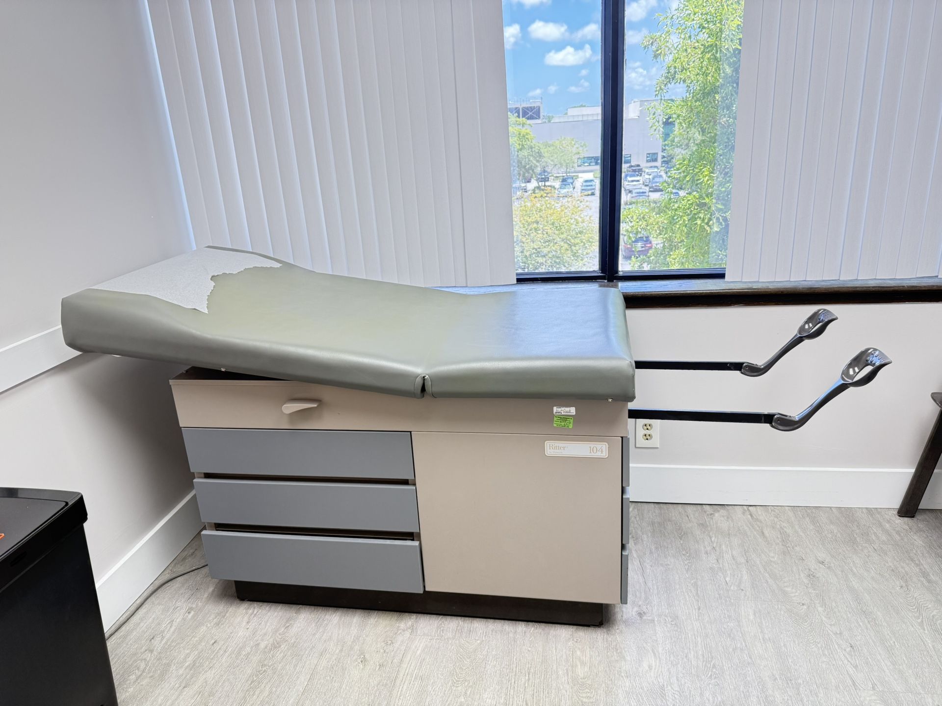 Medical exam table