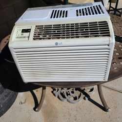 LG 6,000 BTU Window Air Conditioner 