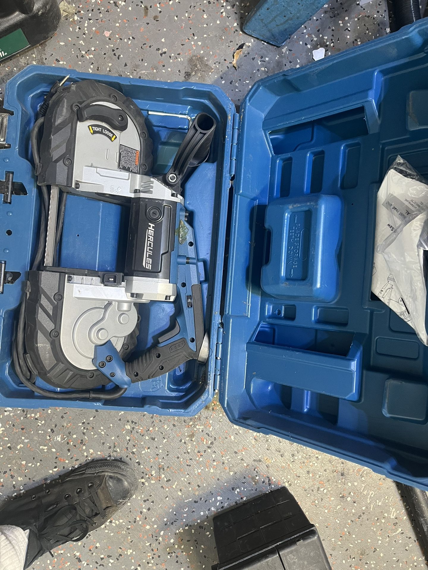 Portable Band Saw Hercules