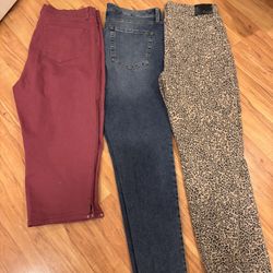 Women’s Size 16 Clothing Bundle All Pants. Located in Murray cash/Venmo. Fcfs or hold with Venmo 