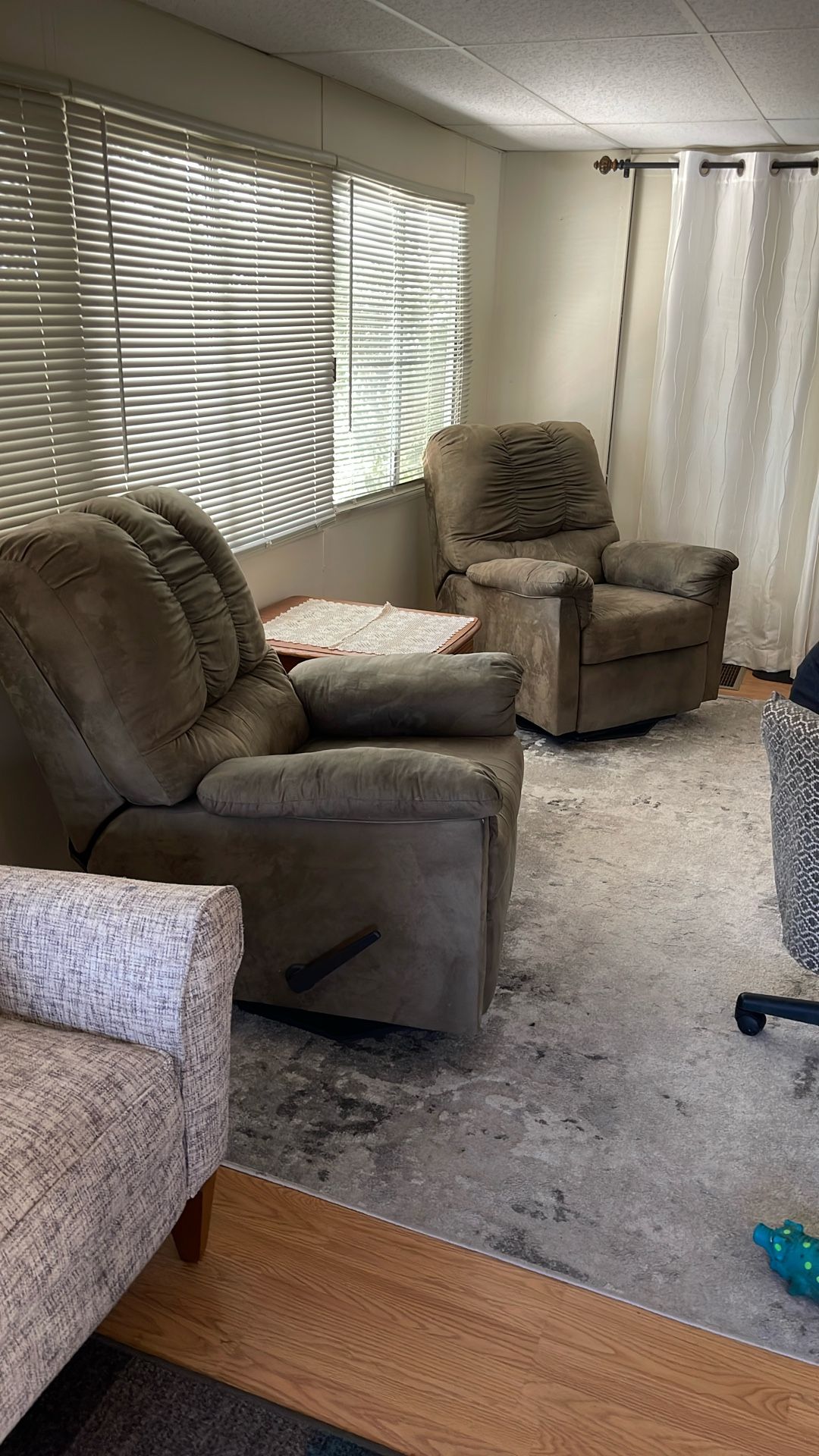 Free Recliners