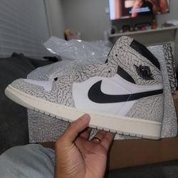 Jordan 1 Retro 
"White Cement"
