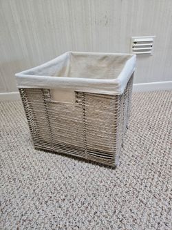 Storage basket