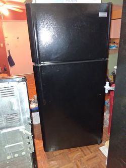 Stove and refrigerator