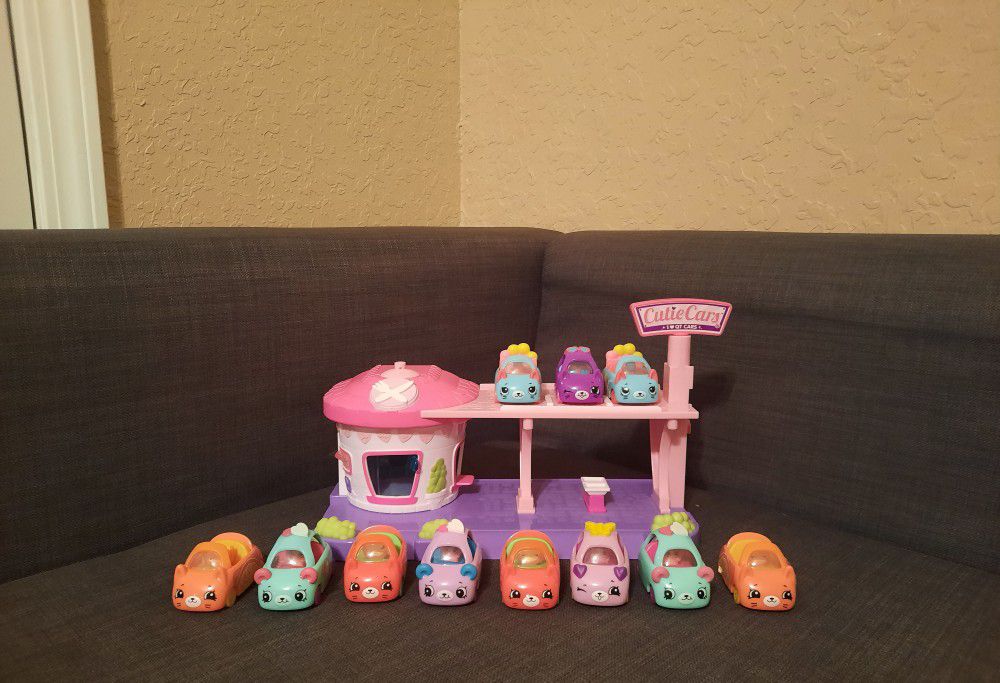 Shopkins Play Set And Cutie Cars