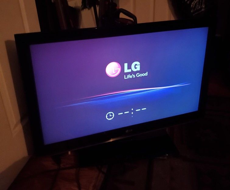 LG TV 36 Inches