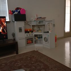 Play Kitchen