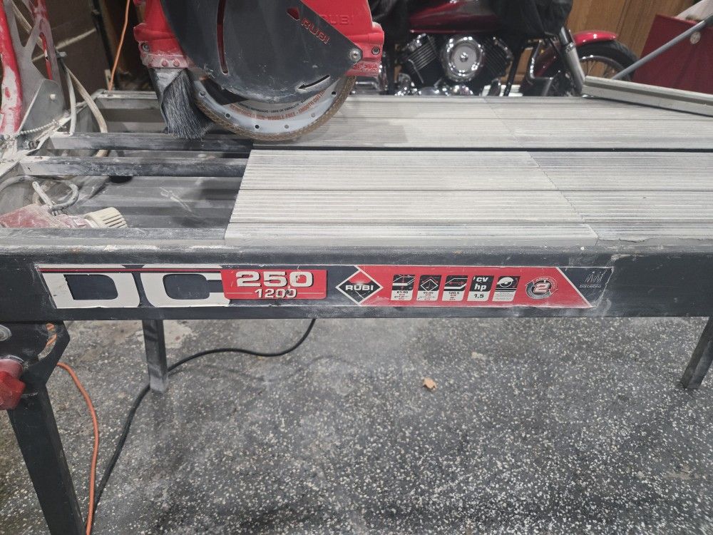 Tile Saw 