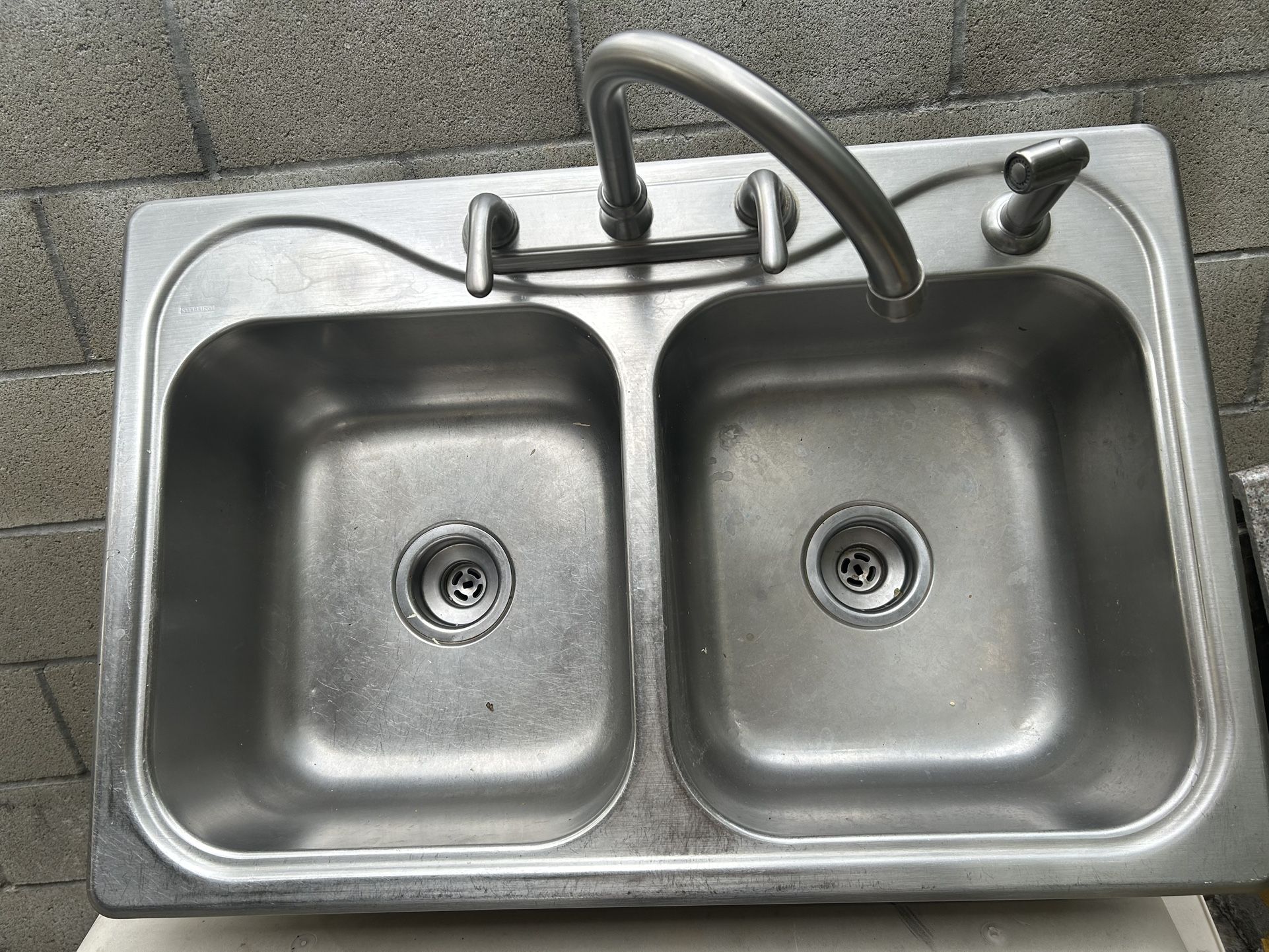 Laba Platos En Muy Buen Estado