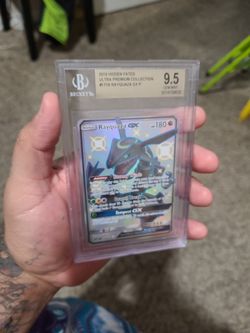POKEMON, SHINY RAYQUAZA GX 177A BECKETT 10 for Sale in Austin, TX - OfferUp