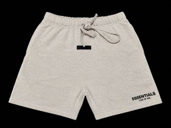 Essential shorts 🔥