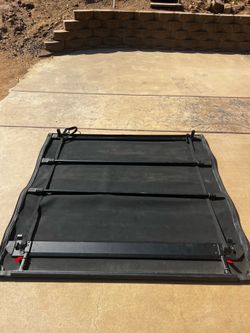 Jeep Gladiator JT Mopar Bed Cover