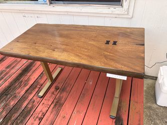 Electric Standing Desk 50x25 — Dark Walnut Live Edge Top, Gold Frame