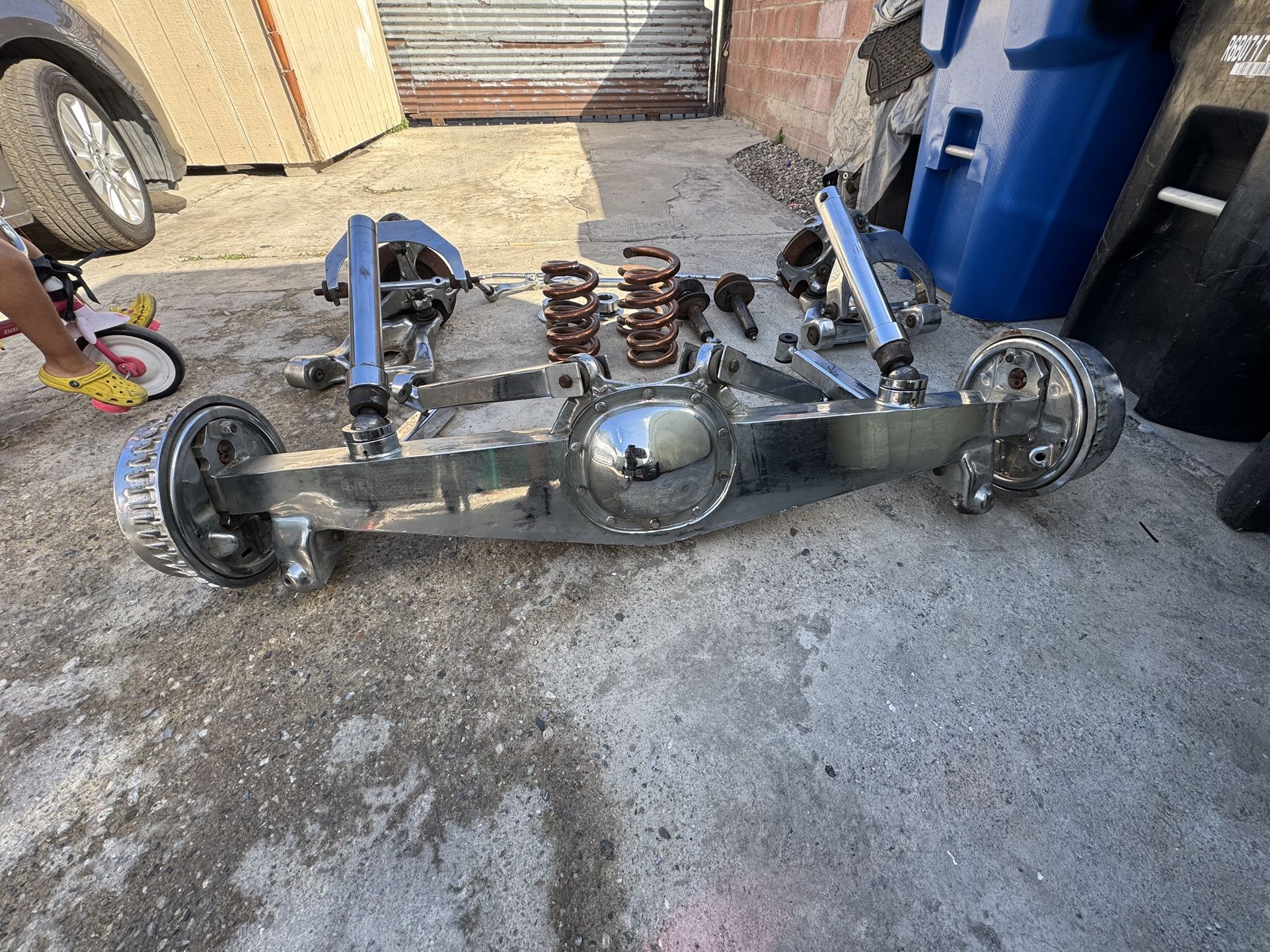 G body -cutlass Rear End Chrome Differential
