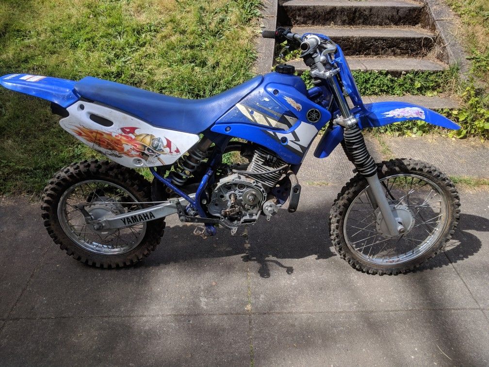 2004 TTR 125 YAMAHA KIDS DIRT BIKE MOTORCYCLE for Sale in Portland, OR