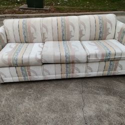 Queen Size Foldaway Daybed/Couch