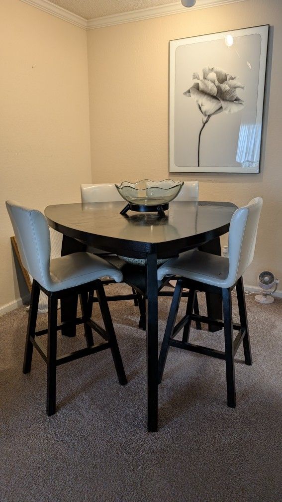 Dining Table With 4 Chairs