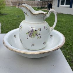 Antique Wash Basin And Pitcher