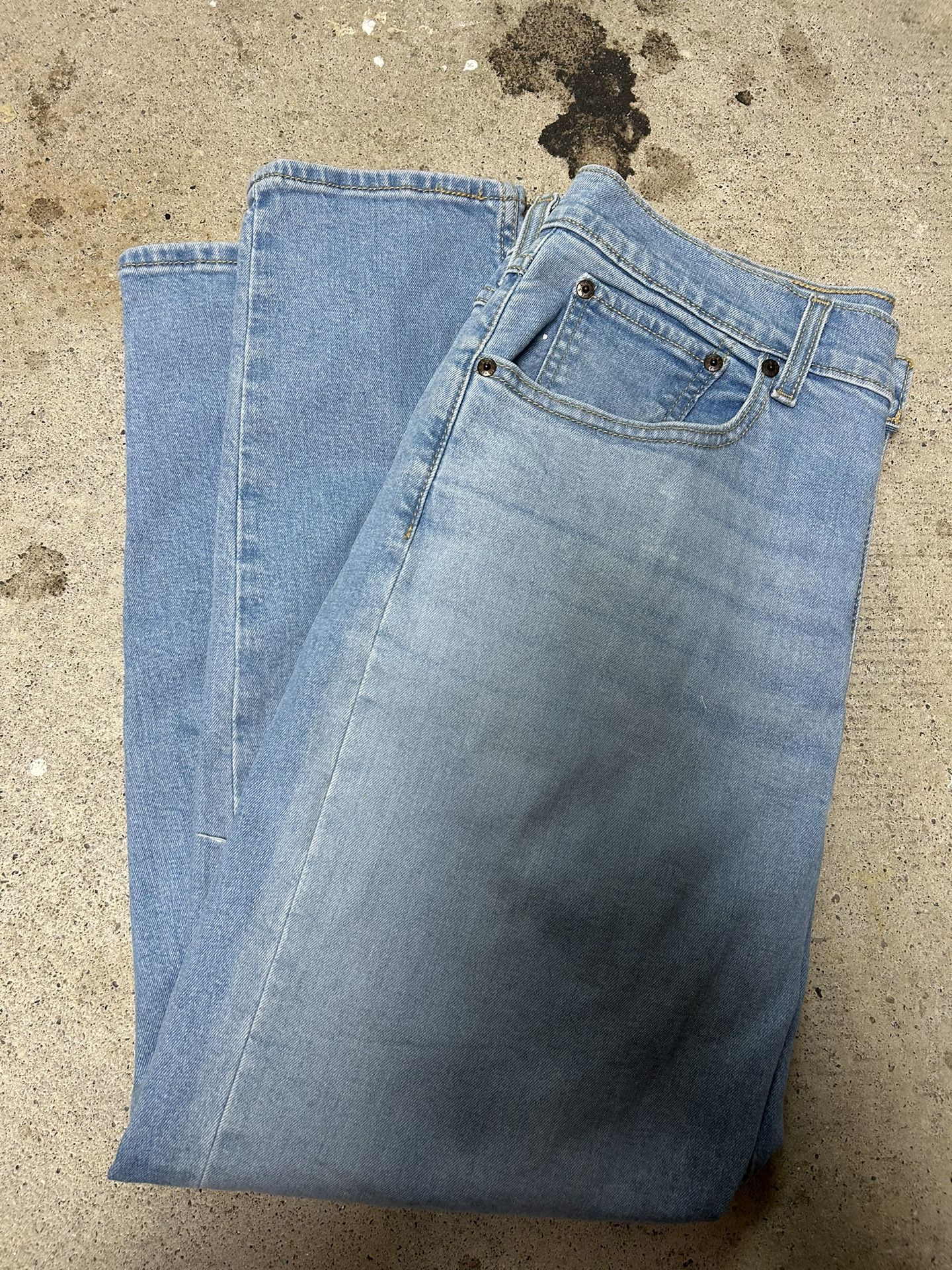 Women’s Levi Jeans