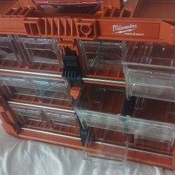 Packout By Milwaukee 