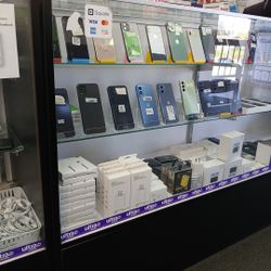 IPhone Phone Samsung Available For Sale 