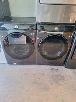 Samsung Washer & Gas Dryer Set