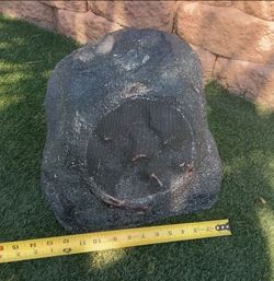 RUSSOUND Water proof Rock Speaker  -   5R82mk2 125W 8" 2-Way  (Weathered Granite)
