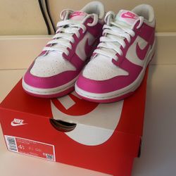 Nike Dunks
