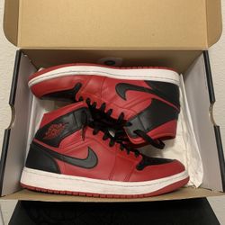 Air Jordan 1 Mid 'Reverse Bred' M 9.5