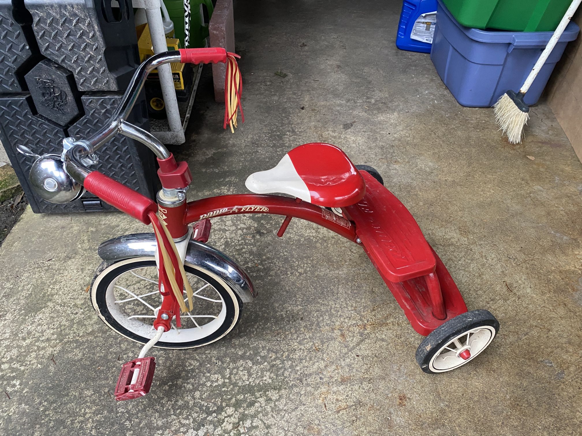 Radio Flyer Classic Dual Deck Tricycle