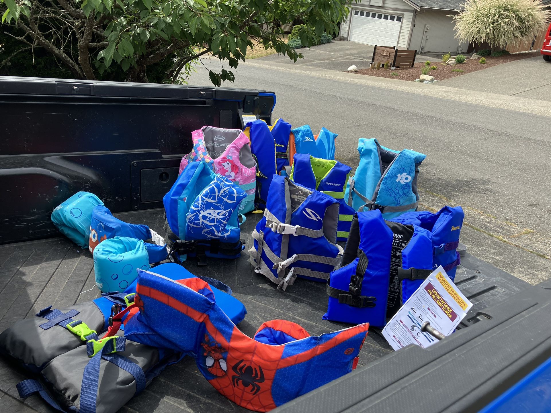 Child Kid Child Life Vest 90-50 pound, 30-50 Pound and Under 30 Pound Child Life Vest Lifevest Life Jacket $10 Each