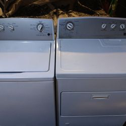 WASHER AND GAS DRYER SET 