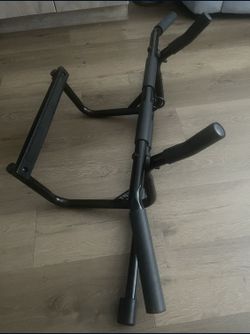 Door Pull Up Bar