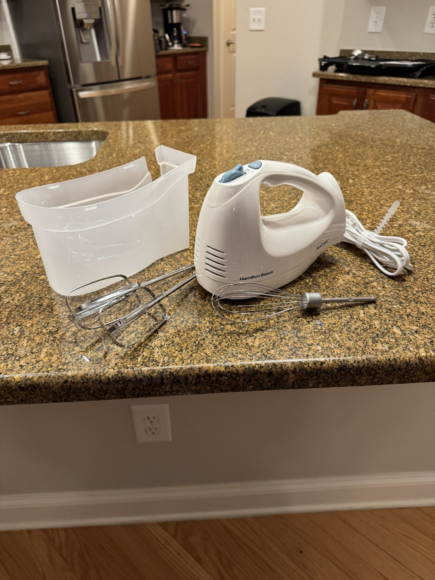 Electric Hand Mixer