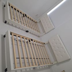 TWO TWINS BEDS  .🆕️.