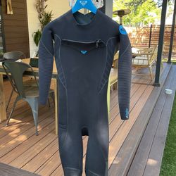 Roxy Wetsuite Size 6 For Sale!