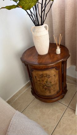 End table