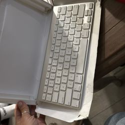 Apple Wireless Keyboard 